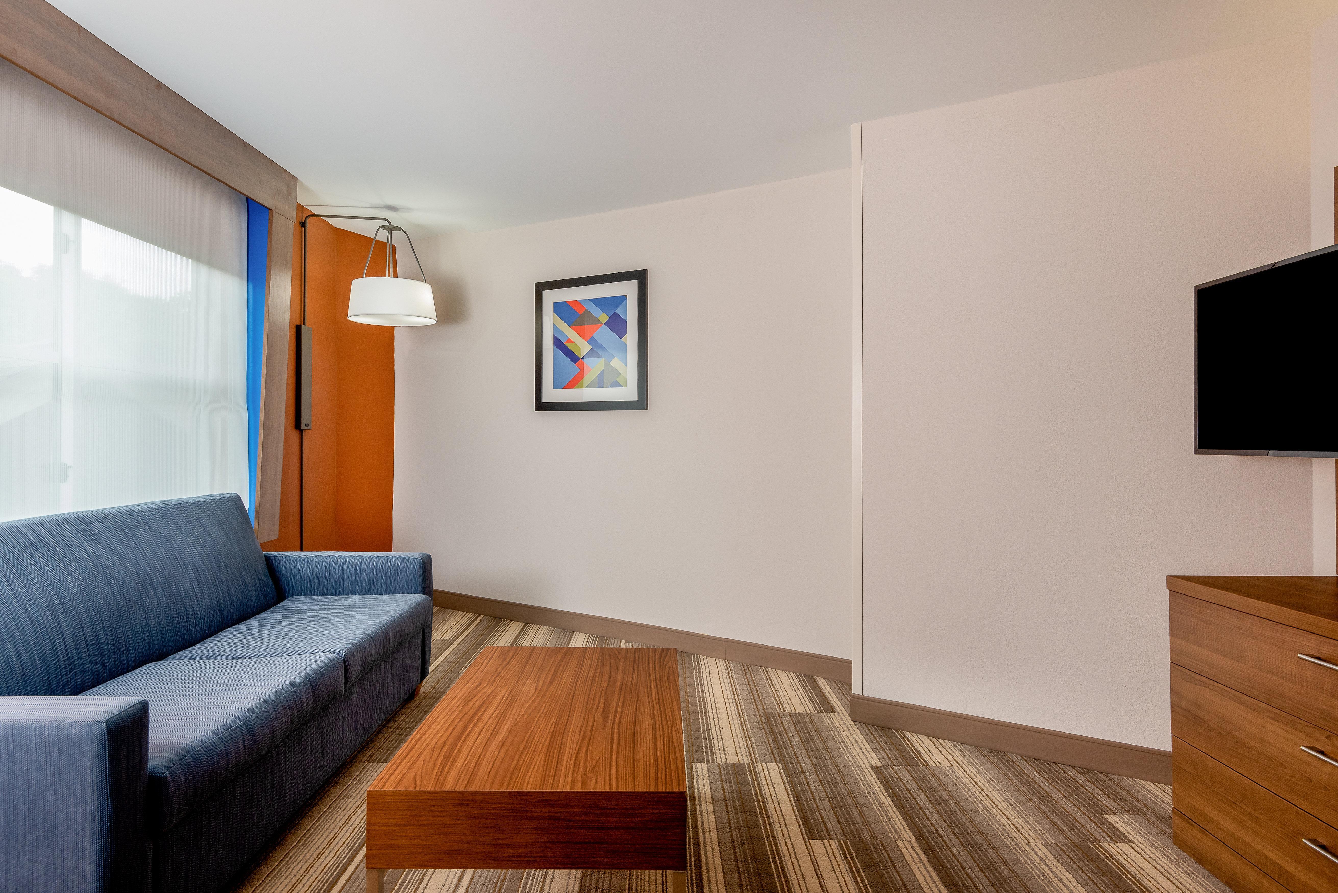 Holiday Inn Express Chapel Hill By Ihg Exterior photo