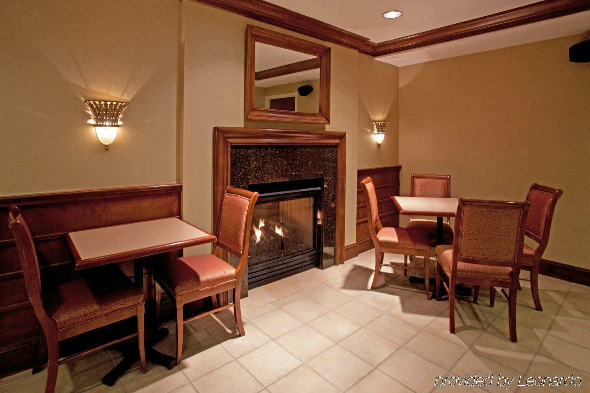Holiday Inn Express Chapel Hill By Ihg Exterior photo